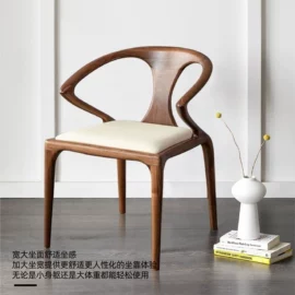 餐椅;餐桌;换鞋凳