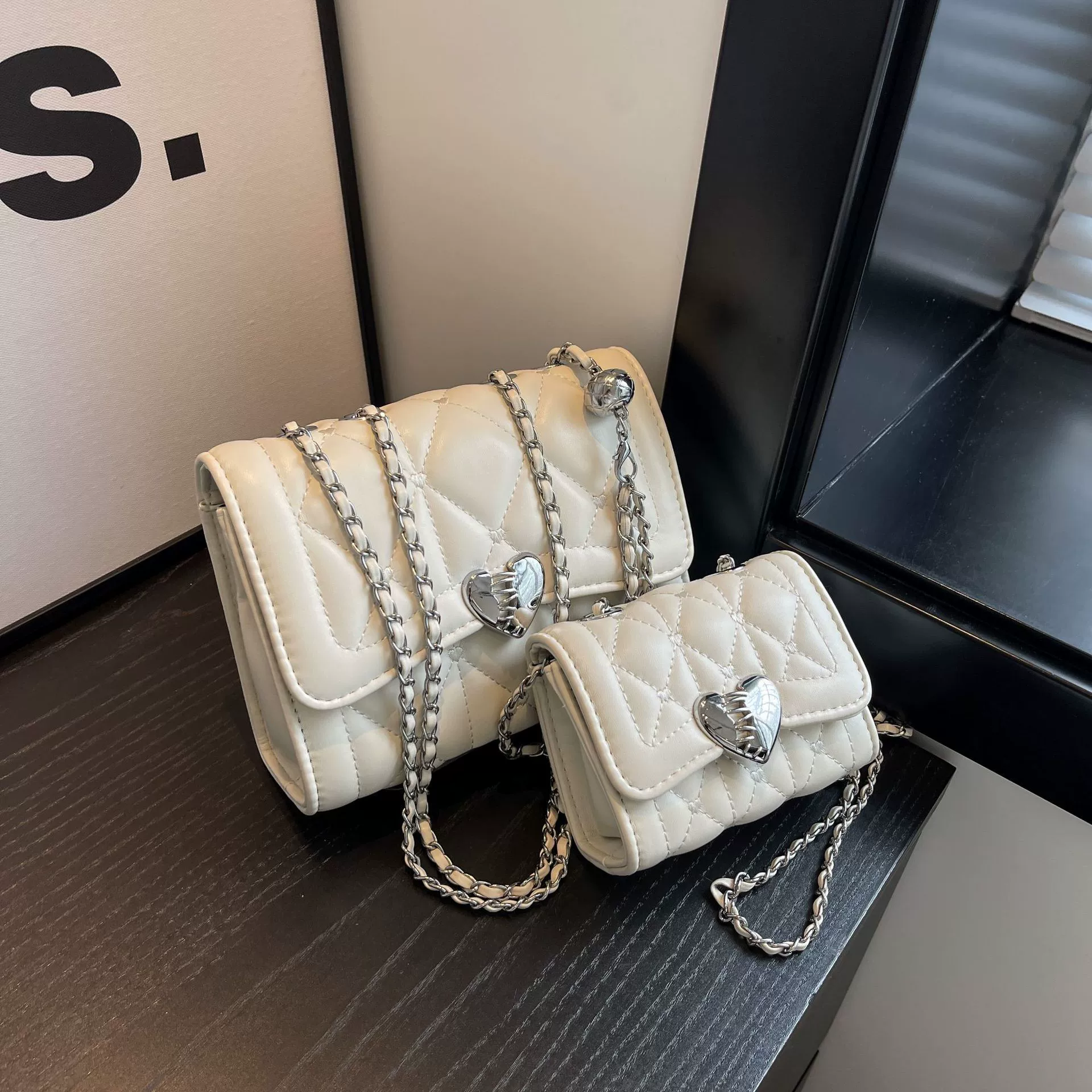 Цепочка, сумка через плечо, модная однорукая сумка, стиль Chanel, тренд сезона