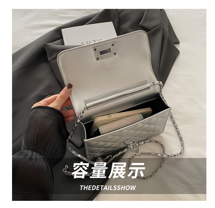 The diamond-patterned embroidered thread fashionable and elegant lock buckle elegant small bag for women's 2024 autumn new style versatile ins crossbody bag for women undefined