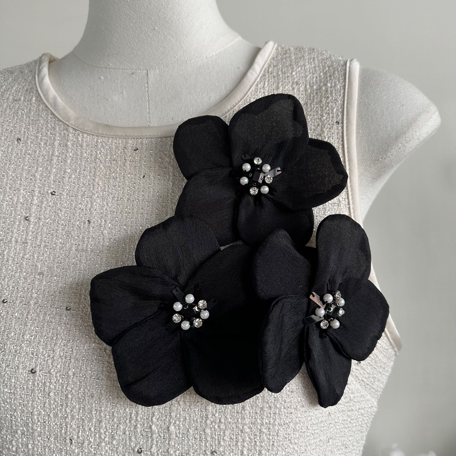 Ventas transfronterizas calientes flores decalcas tridimensionales DIY ropa hecha a mano vestido tocado accesorios de decoración material parche