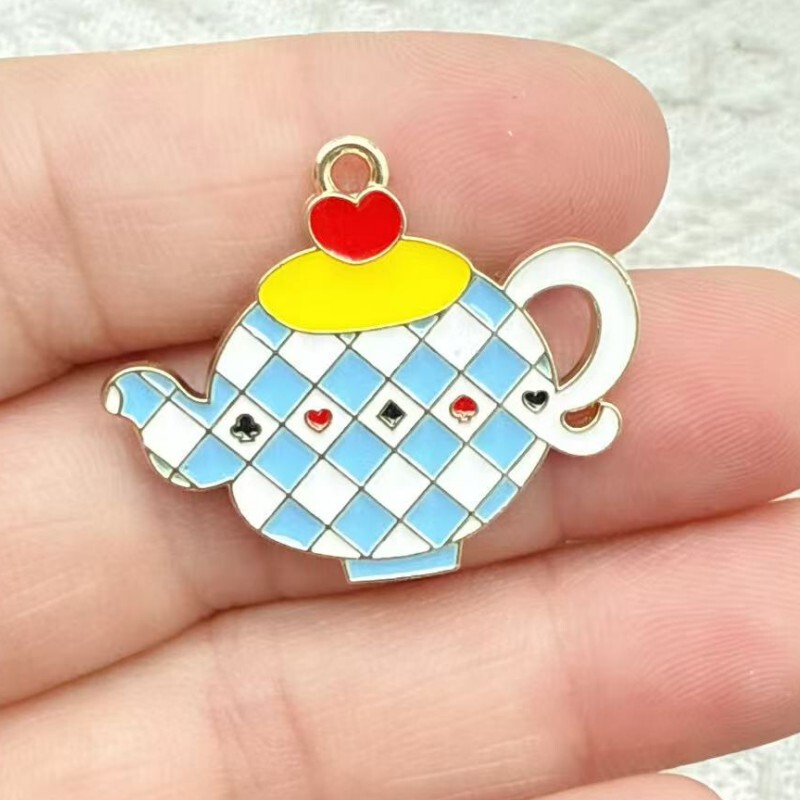 漫画不思議の国のアリス DIY 合金オイルドリップアクセサリー甘くてかわいいウサギの女性のバッグペンダント|undefined