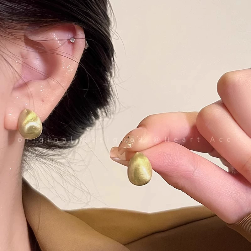 Retro Pearl Earrings, 925 Silver Needle, Light Luxury Style, Multiple Sizes