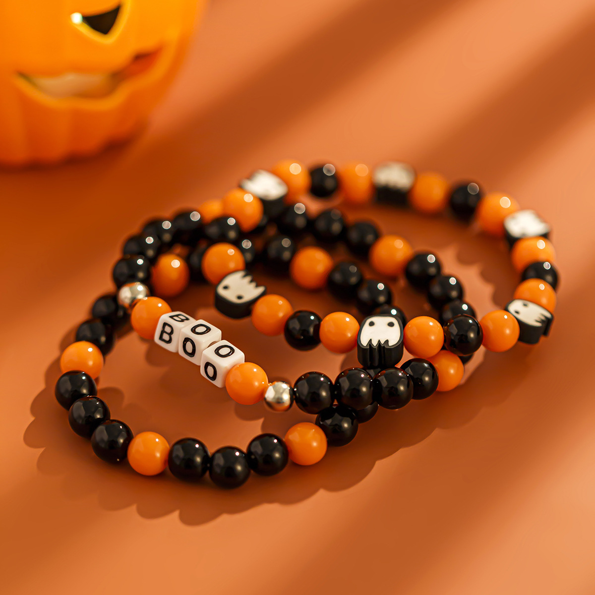 Pulsera de cerámica blanda multicapa con diseño de calabaza fantasma y viento de Ins, pulsera de bruja fantasma para fiesta de Halloween_voghion.com