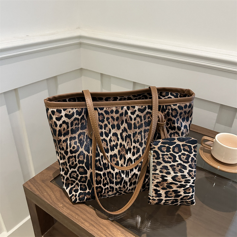Bolso de gran capacidad de leopardo para mujeres 2024 nueva moda bolso de hombro de moda bolso de mano bolsa de moda bolsa de compras