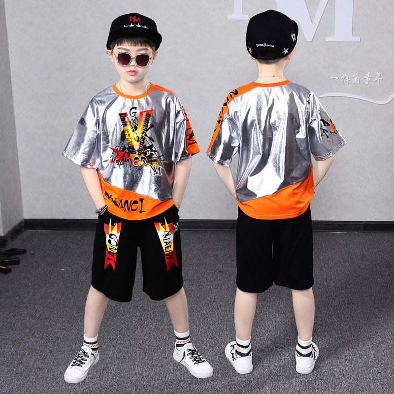 Abiti da spettacolo per la Giornata internazionale dei bambini, pantaloni da uomo a maniche corte color argento caldo, adatti all'hip-hop_voghion.com
