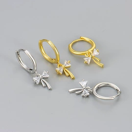 耳扣;耳钉;项链