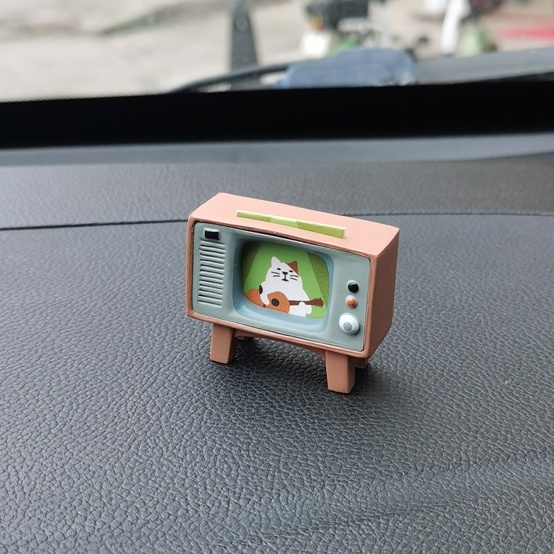 TV (4.8*2*4cm)