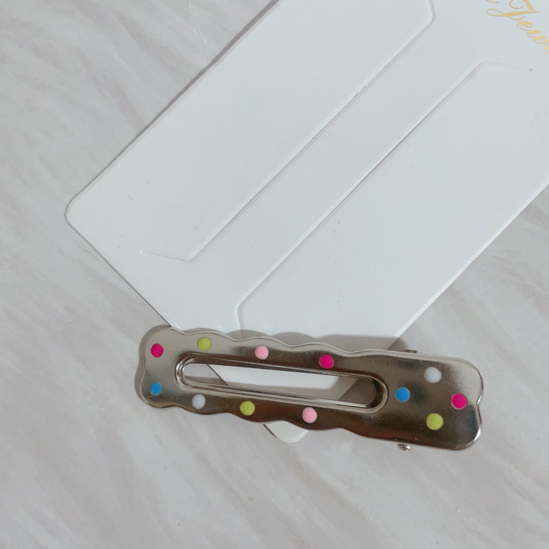 폴카 도트 직사각형 덕빌 클립