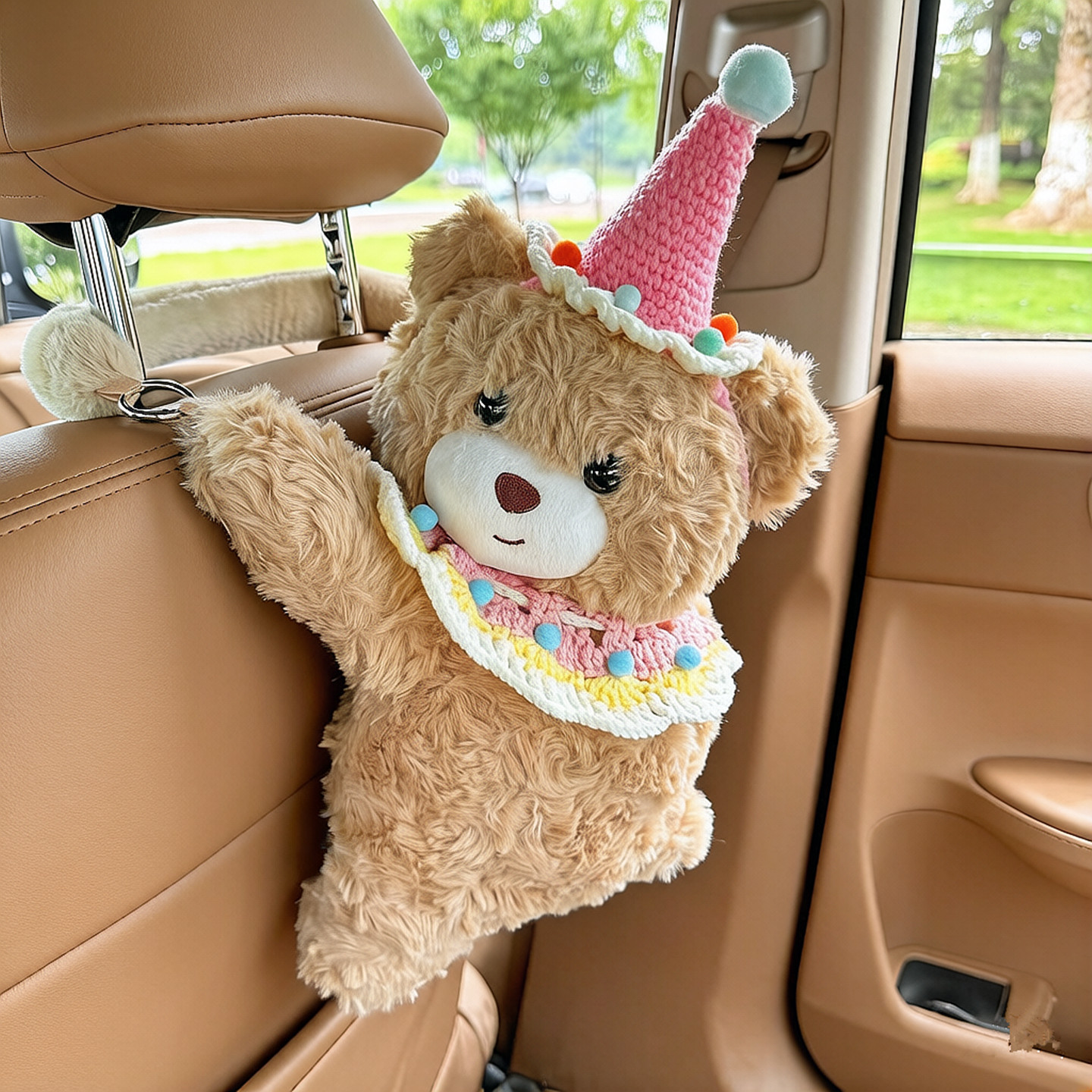 Creative car tissue box, cute cartoon tissue holder for car, hanging high-end decorative item, car tissue hanging bag