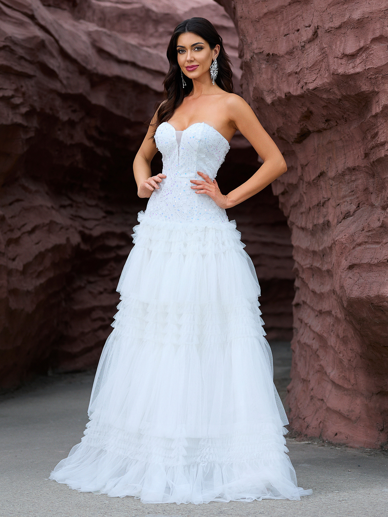 Tube Top Elegant Graceful Wedding Dress Long Mesh Tiered Dress Wedding Evening Gown