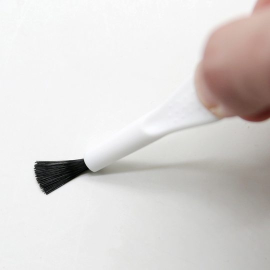 [Factory discount price] multi-purpose mini brush cleaning headset mobile phone interface details gap brush