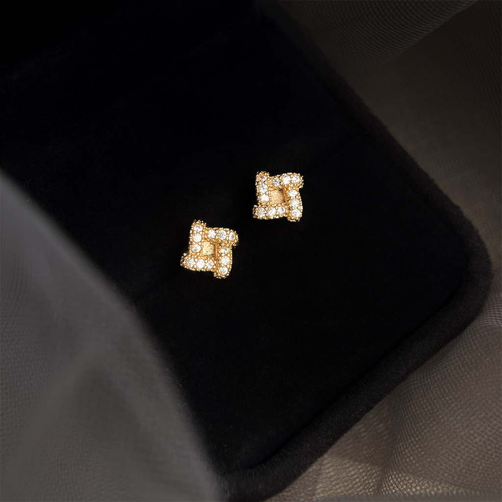 耳语_0009_组 10 拷贝.jpg