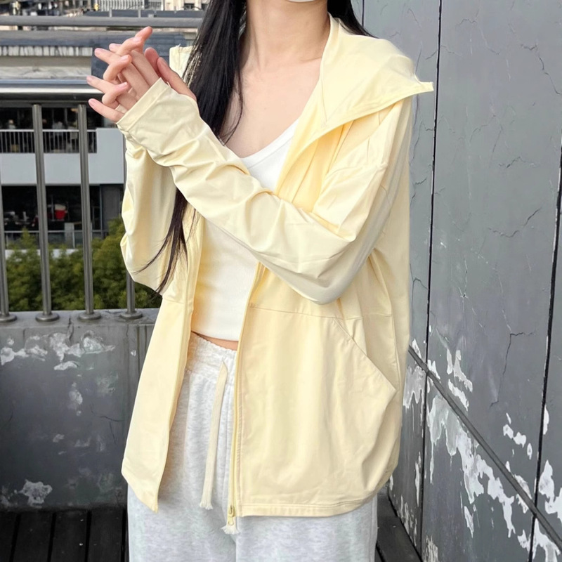 Sports Slimming Ice Silk Summer Sun Protection Clothing for Women, Outdoor Lightweight Jacket, Anti-Uv, Breathable and Cool Sun Protection Clothing