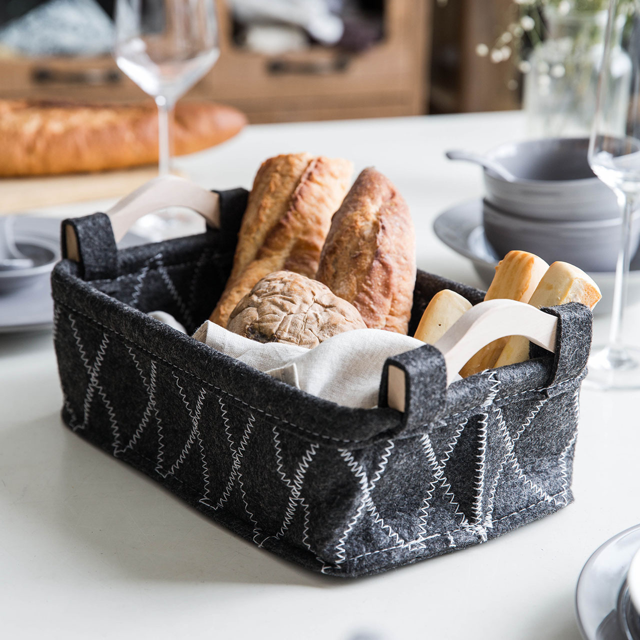 北欧风格毛毡收纳筐手提木柄收纳筐杂物整理置物篮桌面收纳篮|ms