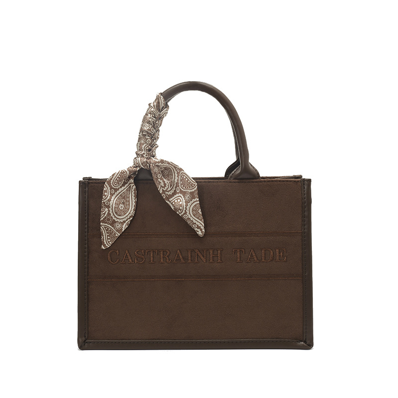 Bolsos de mano de alta textura para mujeres 2025, nuevo tipo transfronterizo de tería retro bordado universal bolso de hombro