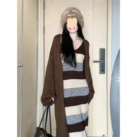 温柔风时尚套装女长款秋冬新款显瘦外穿气质拼色针织连衣裙两件套