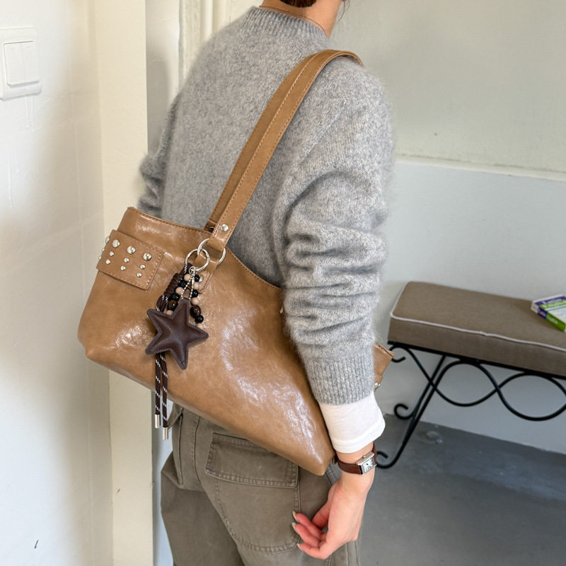 Túi tote nữ công suất lớn thiết kế tối giản phong cách Hàn Quốc, túi đeo vai đi làm — Deer Brown Không có mặt dây chuyền, Màu cà phê Không có mặt dây chuyền, Màu nâu không có mặt dây chuyền, kaki không có mặt dây chuyền chi tiết 34