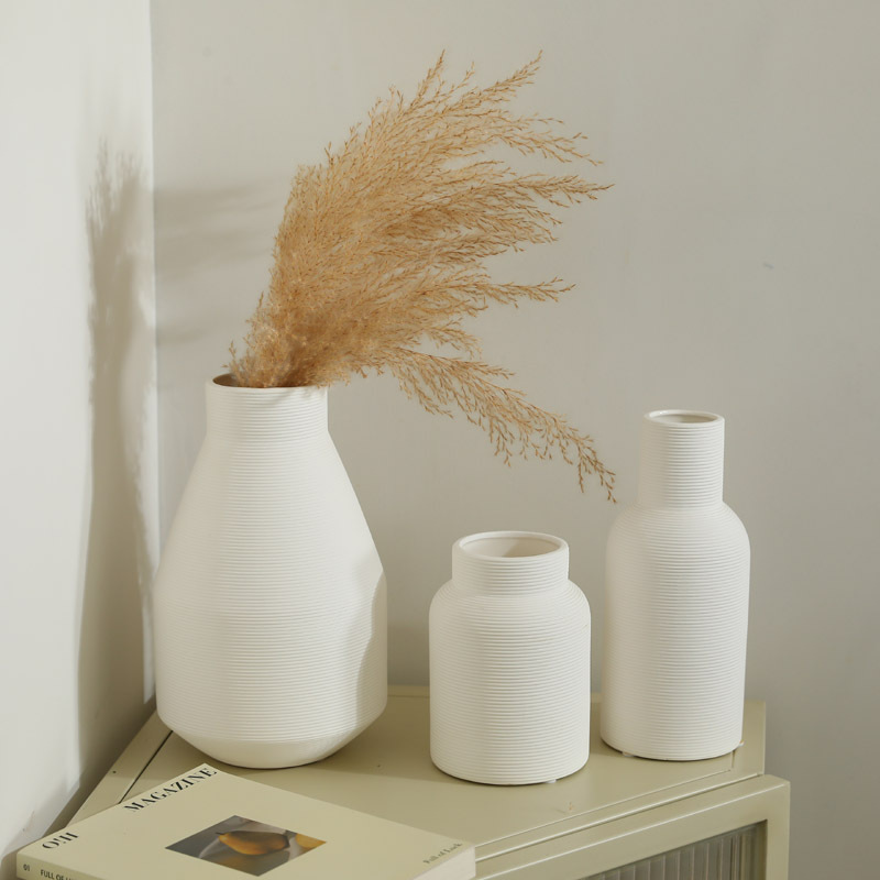 北歐侘寂風陶瓷花瓶日式家居玄關民宿乾花插花復古白色花器擺件