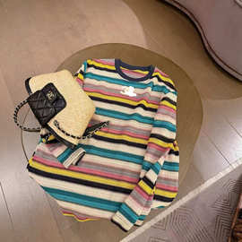 现货26新款小香傢多巴胺彩虹条纹针织衫 网眼镂空宽松套头打底