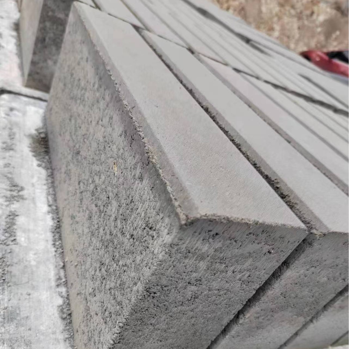 混凝土机制路沿石 高强度耐磨抗冻耐腐蚀 街道市政工程马路牙子
