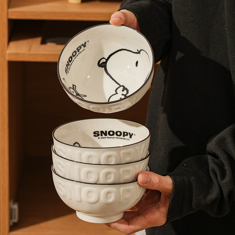 Snoopy cubiertos de cerámica tazón de arroz personal conjunto familiar nuevo regalo de cumpleaños de alto valor