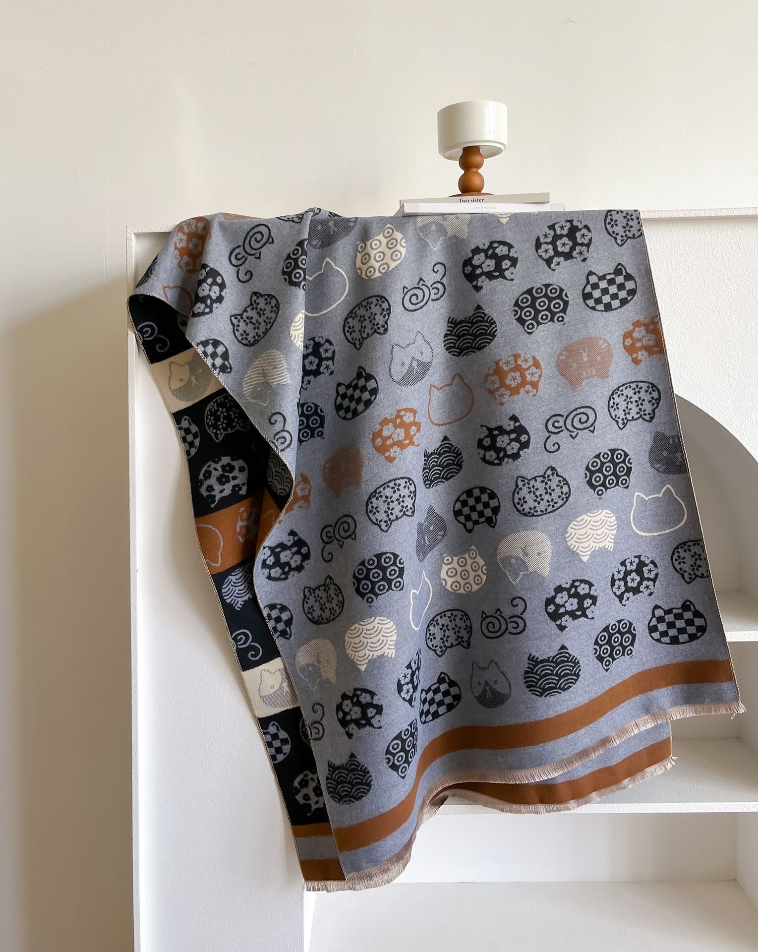 Comercio exterior nuevo patrón de gato imitación de cachemira bufandas de dama caliente y grueso fuera del cuello de otoño y invierno explosivo chal