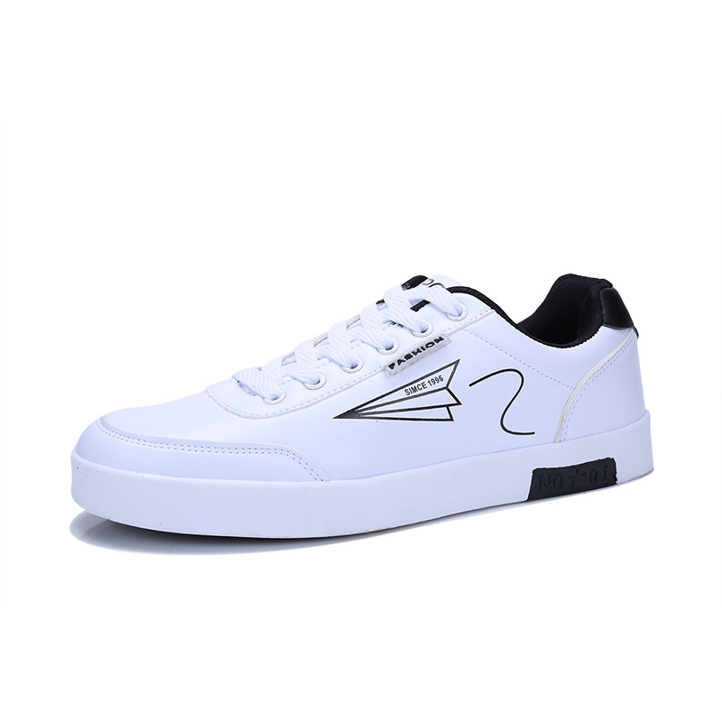 Pequeños zapatos blancos para hombres 2024 nuevos zapatos de moda de primavera zapatos deportivos para hombres zapatos casuales bajos zapatos de moda para hombres
