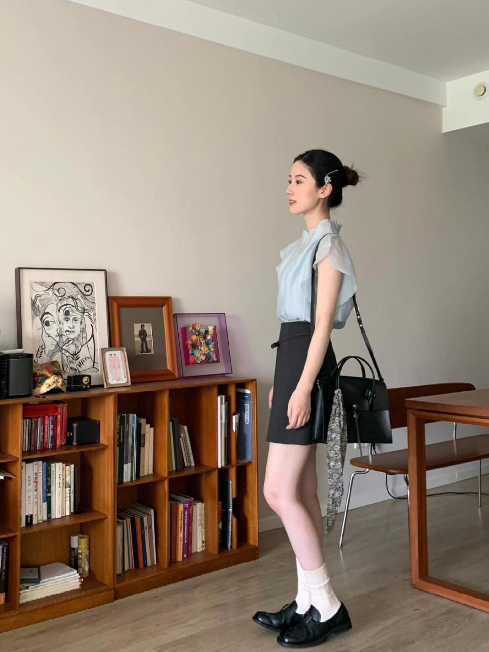 Áo voan nữ tay bay xếp diềm cổ điển Pháp — Váy ngắn nơ đen chi tiết 25