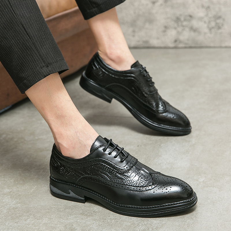 2024 cuatro estaciones bloco zapatos de hombre de negocios vestido formal británico tallado zapatos de cuero de hombre correa de tendencia transpirable zapatos Oxford image 3