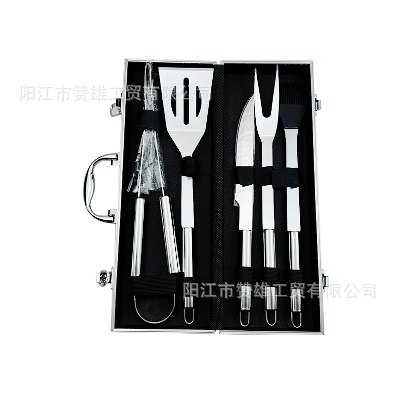 Kit de herramientas de barbacoa en stock Kit de aluminio caja de acero inoxidable BBQ Kit de utensilios de barbacoa fuera del hogar