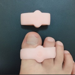 大きな8の字型足指セパレーター 大きな足の骨用シリコン製ソフトセパレーター