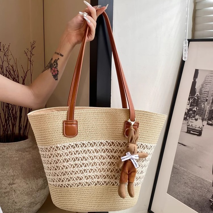 Summer Trendy Vacation Style Woven Straw Basket Bag For Women - Fashionable Versatile Shoulder Bucket Bag For Beach & Commuting - Thumbnail 2