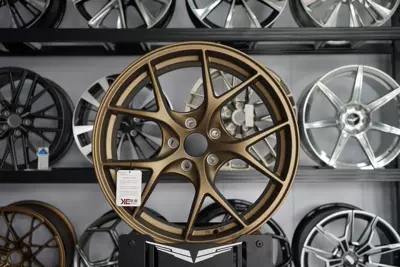 Hub — Spin-Cast Modified Wheels Are Suitable - 17x75j-bbs-gold