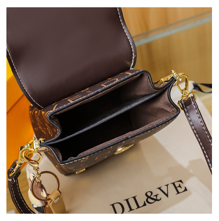 Piccola borsa a tracolla quadrata da donna borsa a spalla alla moda_voghion.com