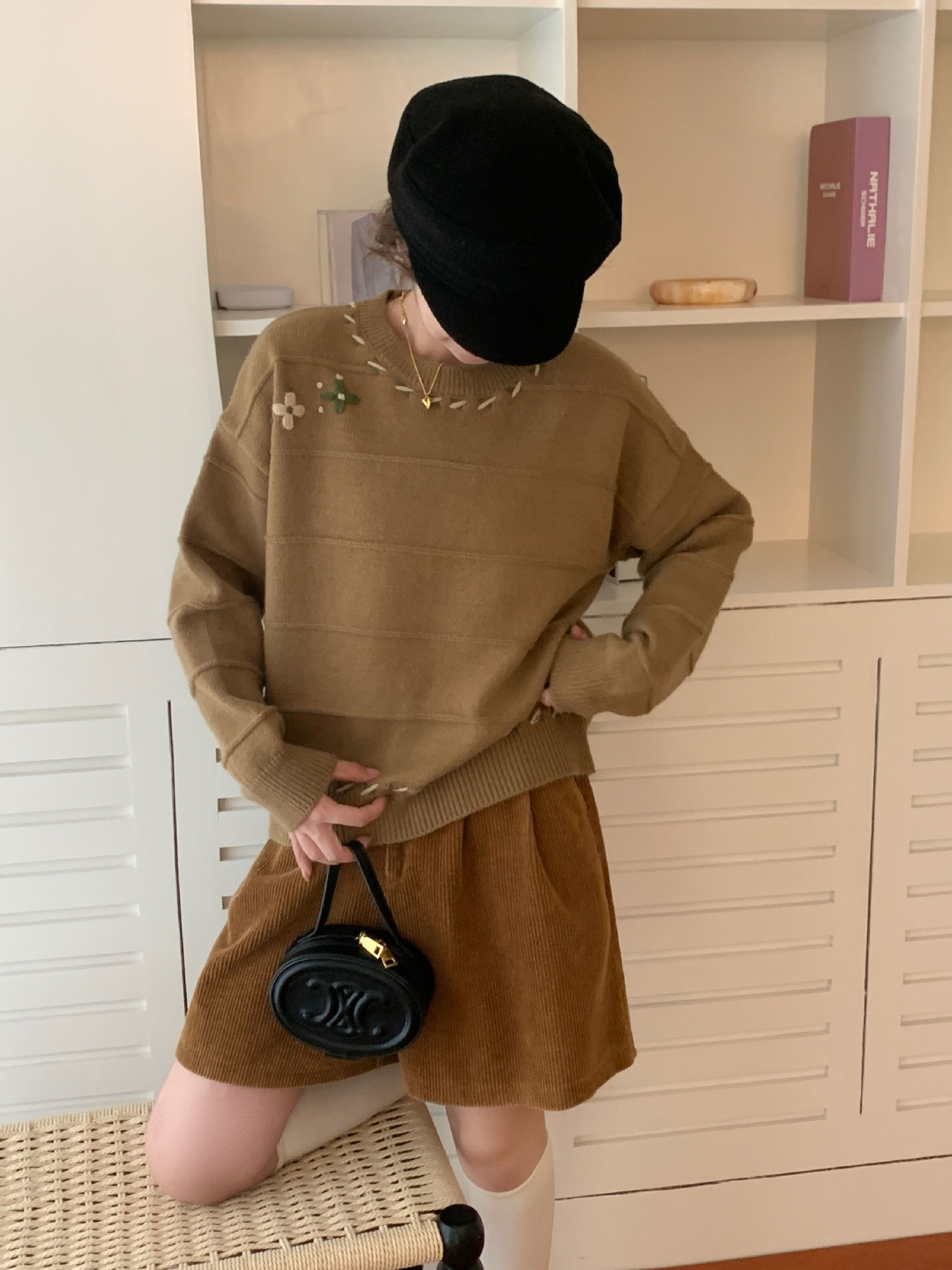 24 invierno Puyuan ropa de mujer 2024 nuevo otoño invierno estilo japonés retro dulce sensación de diseño bordado