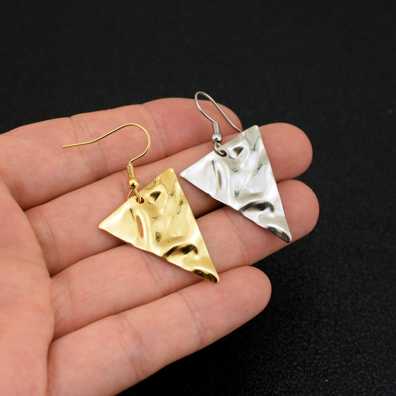 Exaggerated Triangular Stud Earrings In Titanium Steel For Women_voghion.com