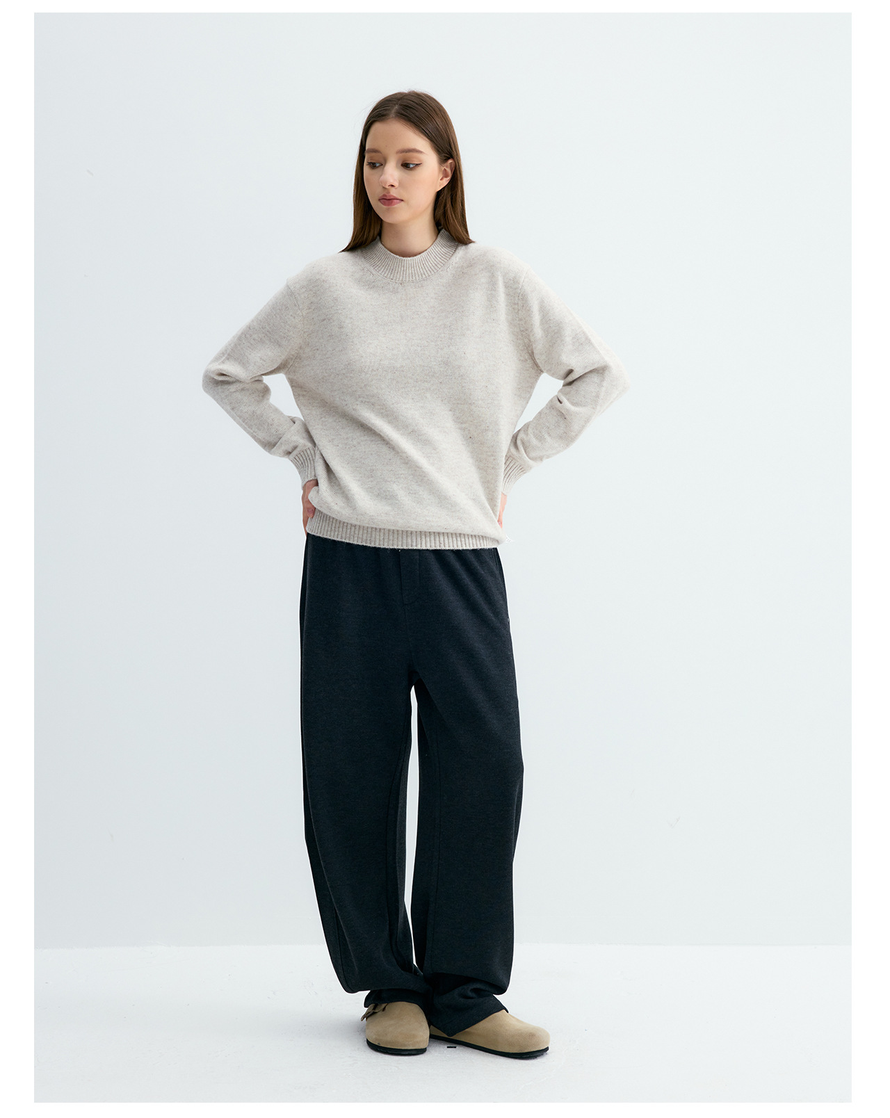 UNF 430g Snowflake Crewneck Wool Sweater
