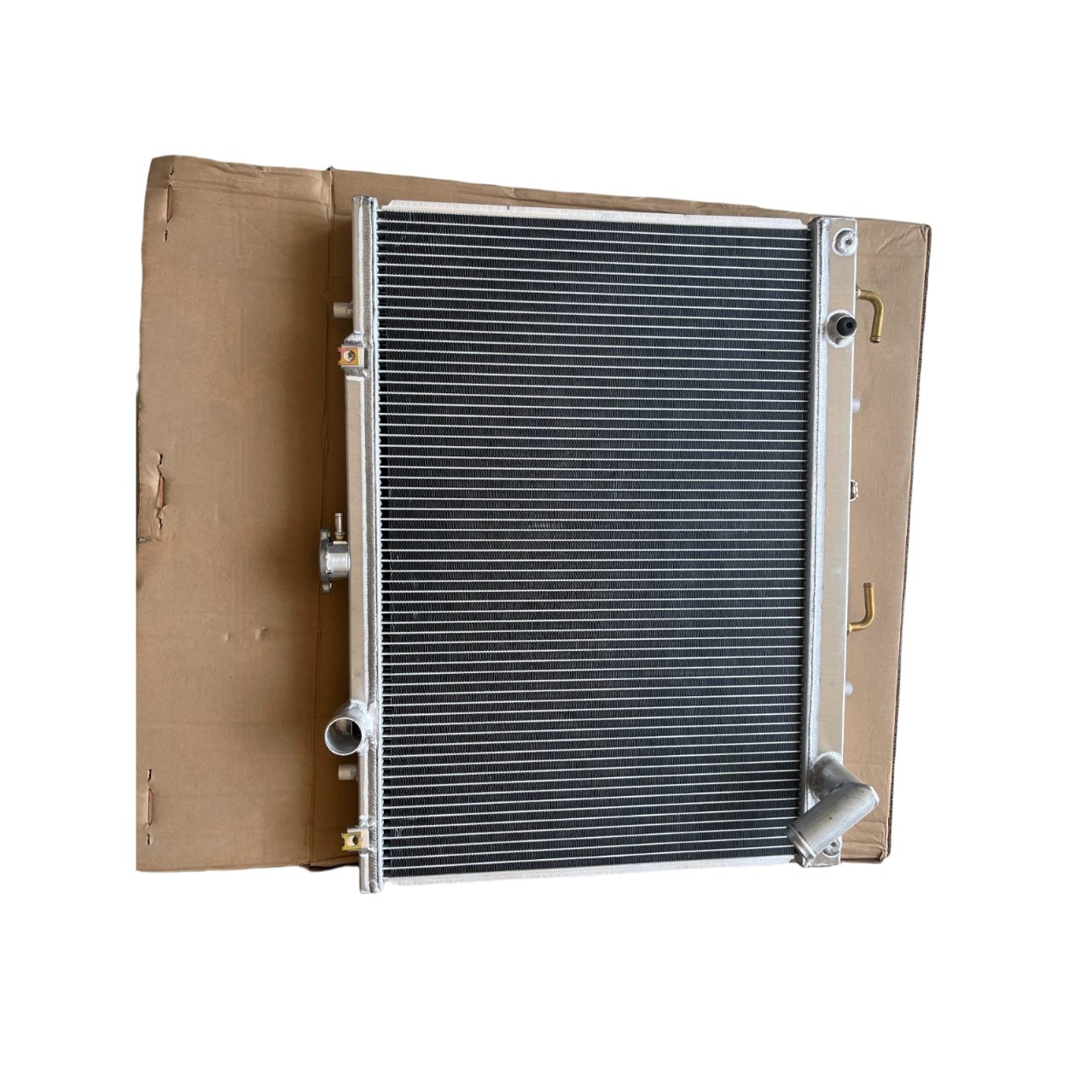 Pajero All-Aluminum Water Tank B73V77V93V97 All-Aluminum Water Tank Radiator All-Aluminum Heat Dissipation