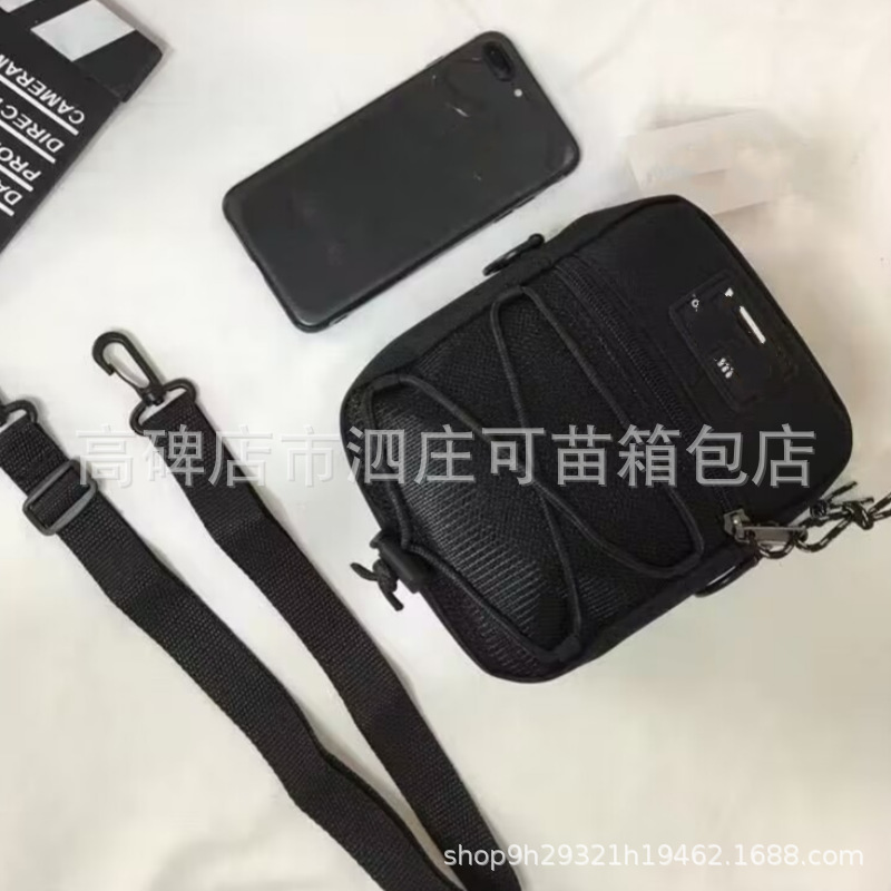 Black and White Checkerboard Crossbody Bag for Men and Women, Trendy Ins-Style Shoulder Bag, Sports Waist Bag, Retro Hip-Hop Street Backpack