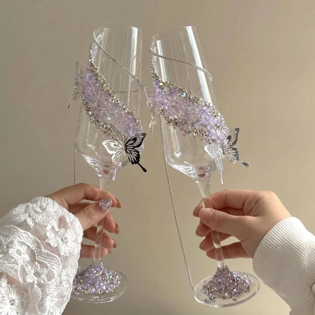 DIY Wine Glass Decoration with Crushed Stone Materials, Scrapbook Cards, Artistic Vintage Resin, Butterfly Rhinestones, Chain, Wedding Gift