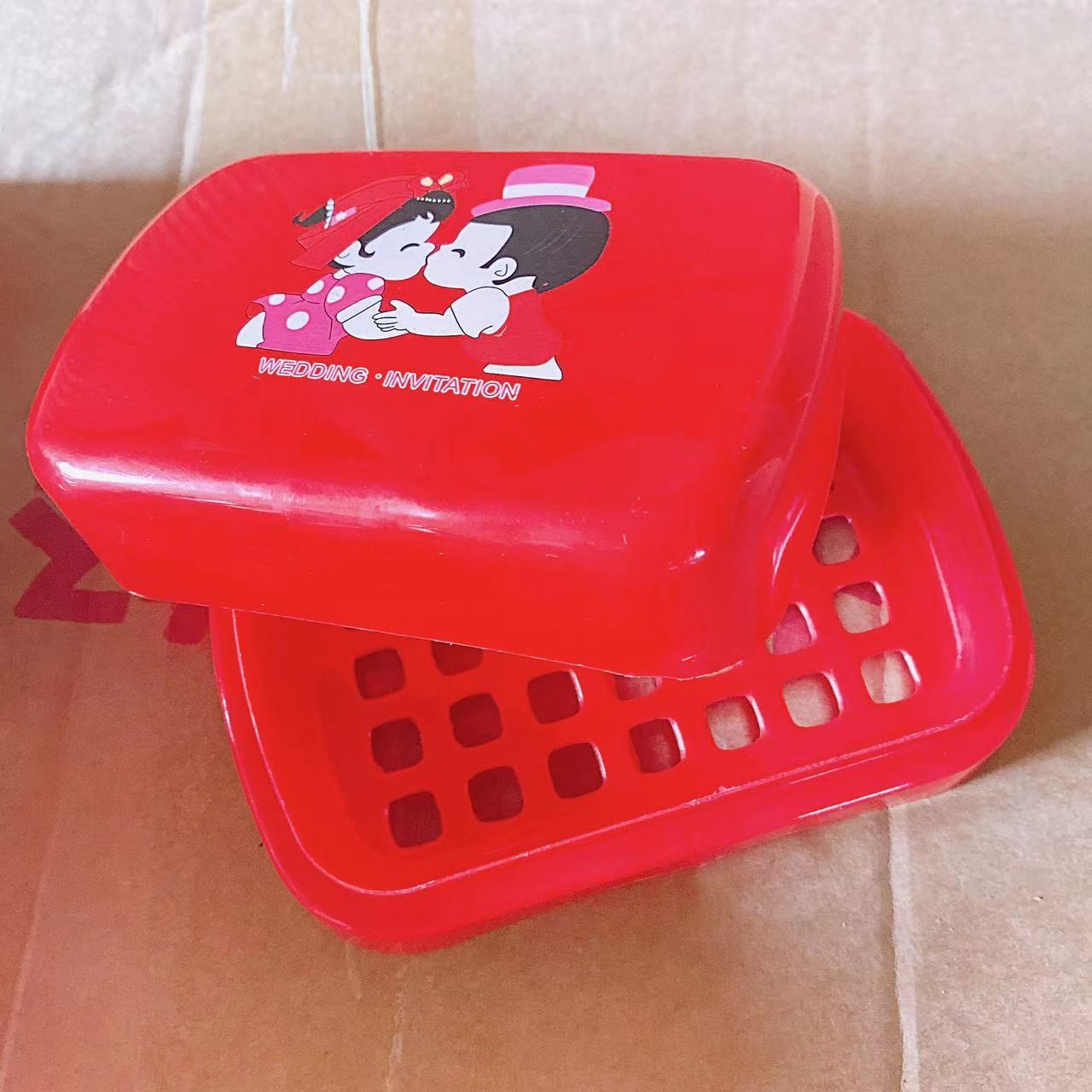 Directo de fábrica Caja de jabón feliz rojo caja de jabón de plástico con tapa suministros de baño de cocina boda caja de jabón
