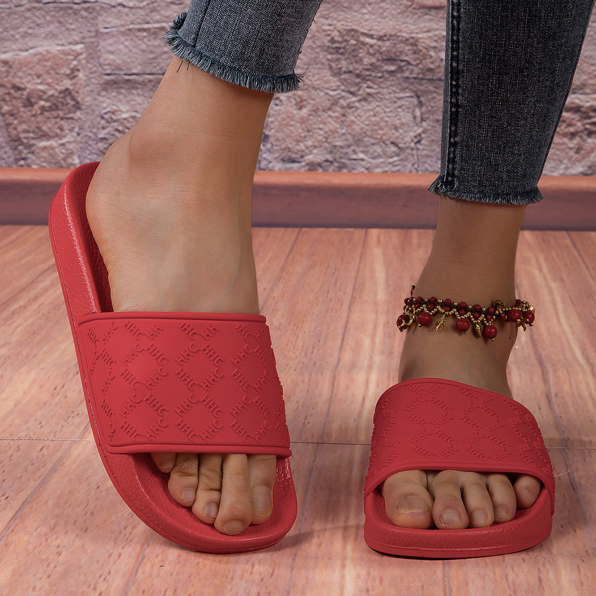 2025 verano nuevo estilo para hombres y mujeres sandalias de playa pareja al aire libre fondo suave moda antideslizante todo fósforo casual cómodo zapatillas