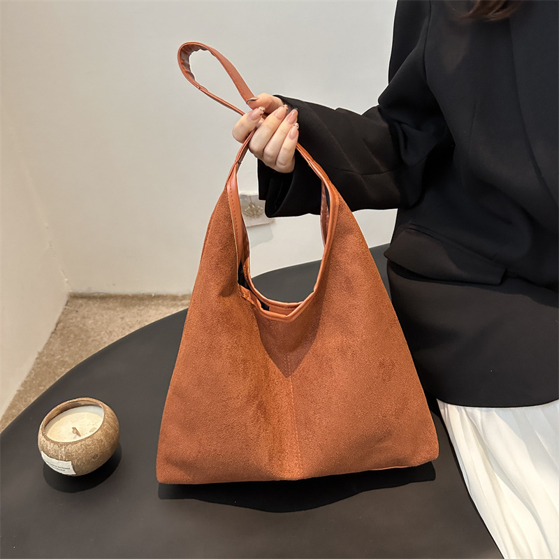 2024 otoño y invierno nuevo estilo retro personalidad viaje mochila de hombro de gran capacidad de moda casual simple bolso de tote