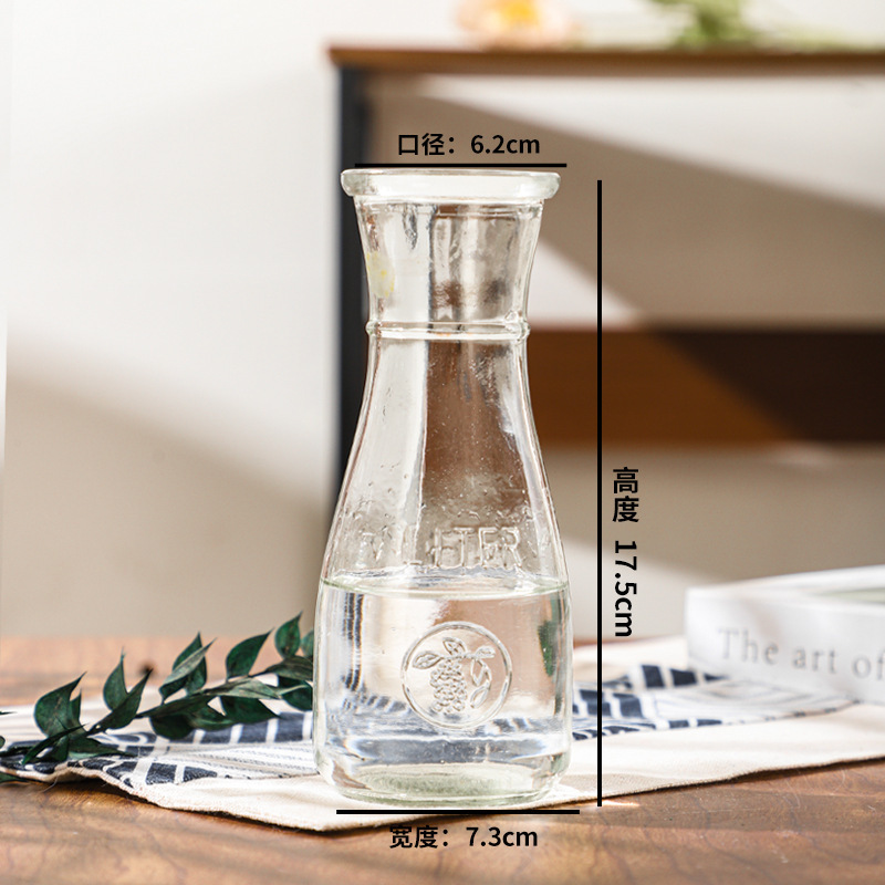 작은 얇은 허리