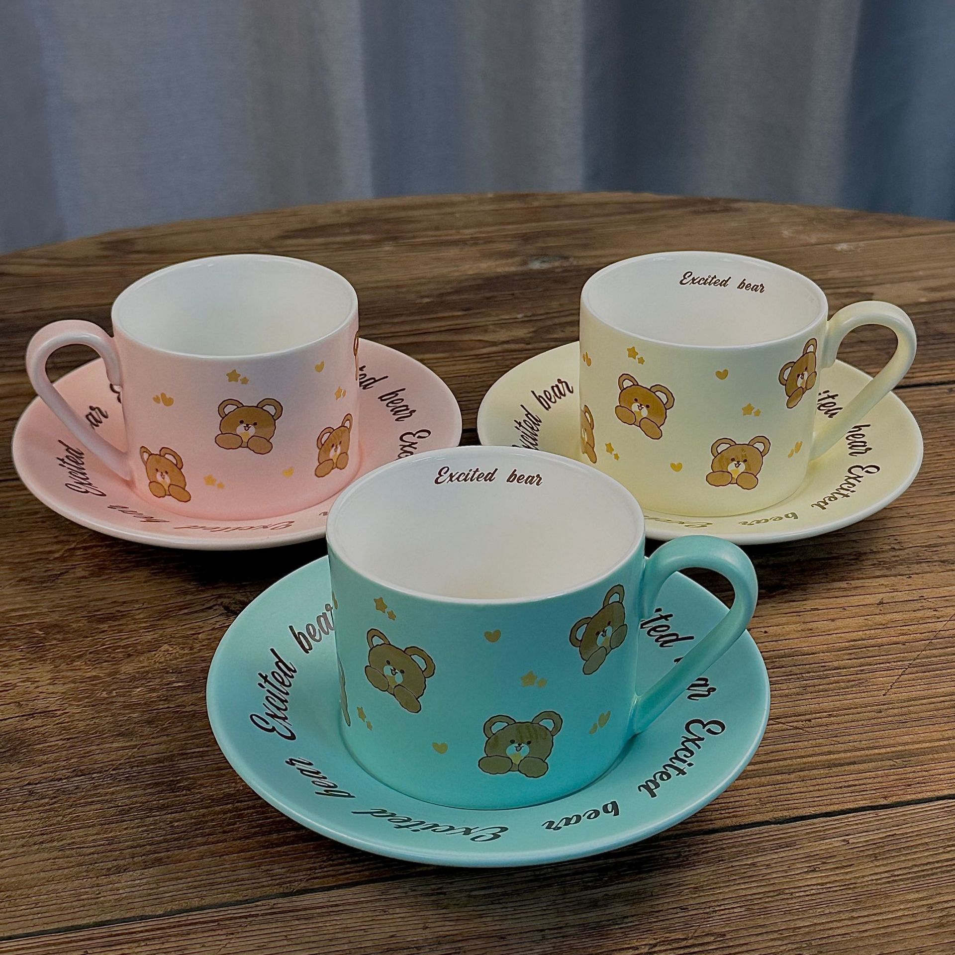 Ins Cream Viento galletas de dibujos animados Bear Cup Plate simple delicado plato de postre nicho británico set de tazas de café y plato