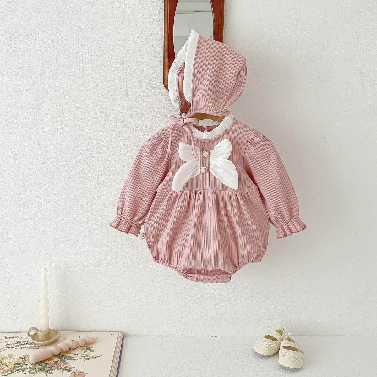 Bebé primavera y otoño vaina niña dulce arco de manga larga mono recién nacido cien días princesa ropa