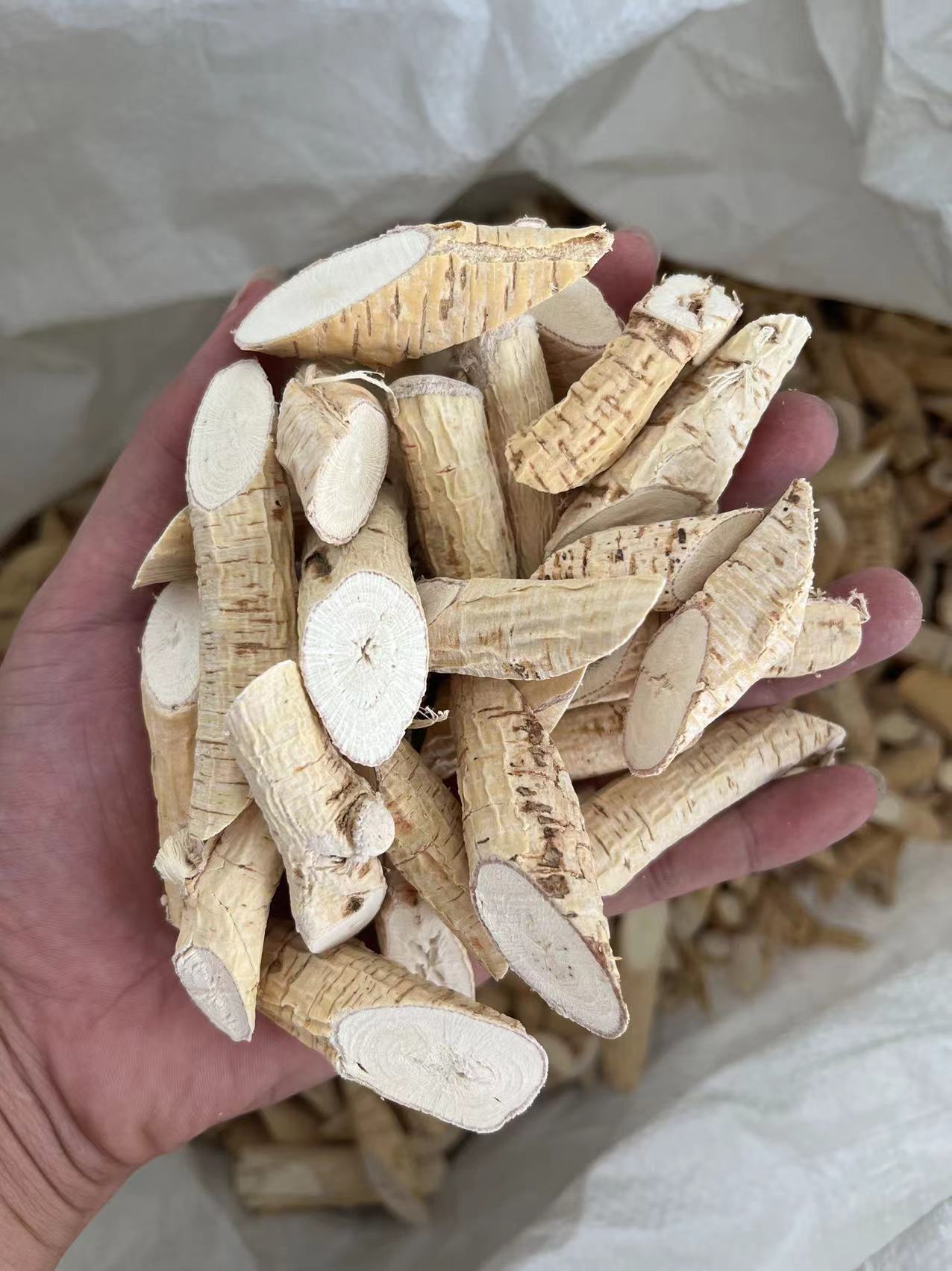 Niu Da Li Root (Millettia speciosa) — Dried Food Herb for Soup & Herbal Wine quality and texture