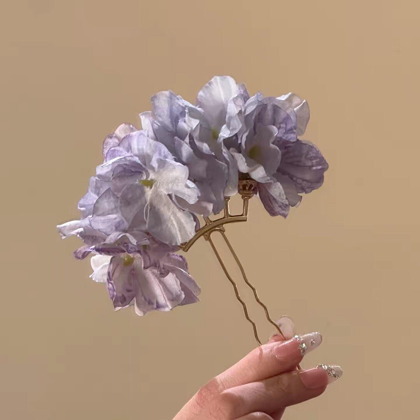 1# Horquilla de flor morada - la horquilla mide aproximadamente 9 cm, la flor mide aproximadamente 12 cm