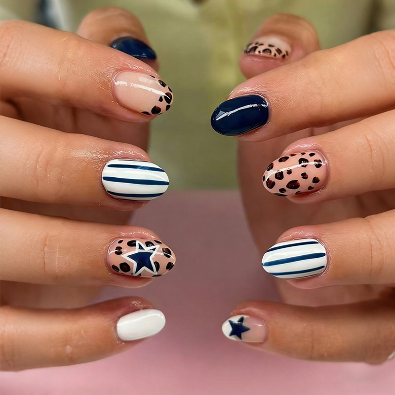 Navy Style Leopard Print Contrasting Color Sweet and Cool Nail Art Wearable Nail Tips Fake Nails Cross-Border Hot Selling 24 Pieces