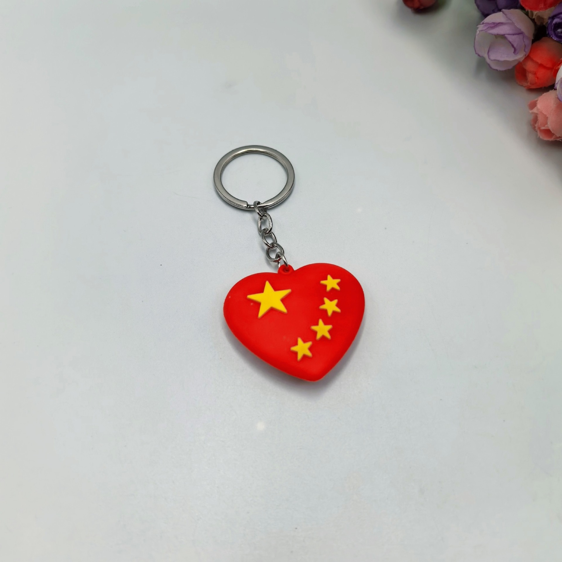 Día Nacional de Año Nuevo Pequeño regalo de amor cinco estrellas bandera roja colgante llavero colgante regalo de recompensa para niños jardín de infantes